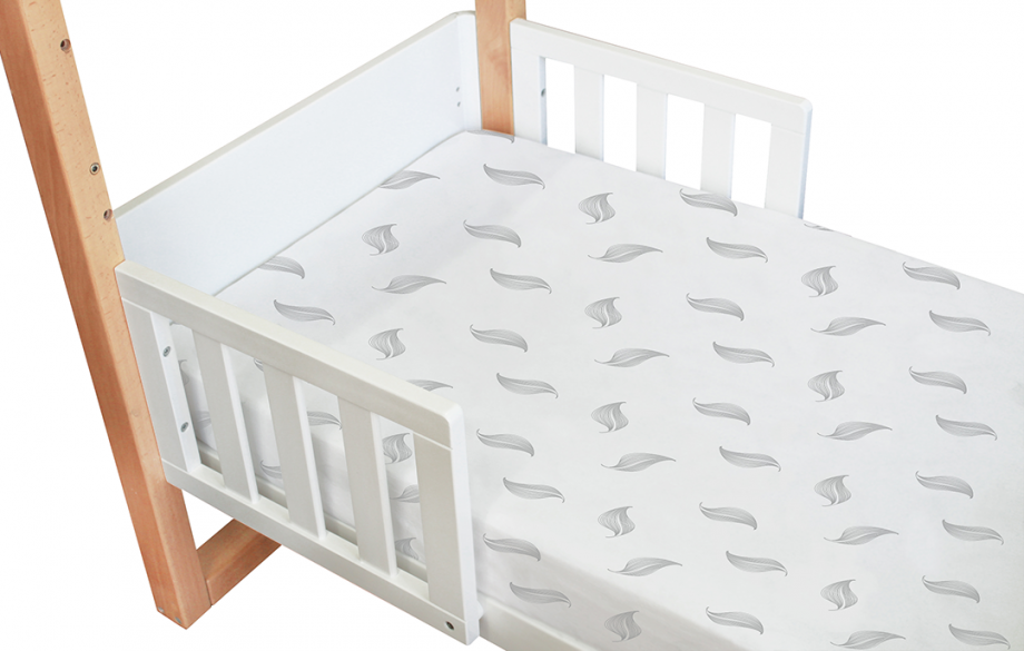 Amani Bebe Organic Compact Fitted Sheet - Grey Leaf