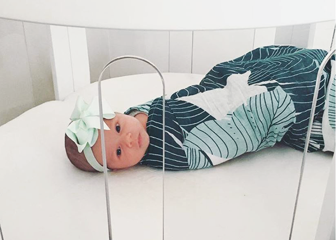 Amani Bebe Round Fitted Sheet - Lifestyle 2