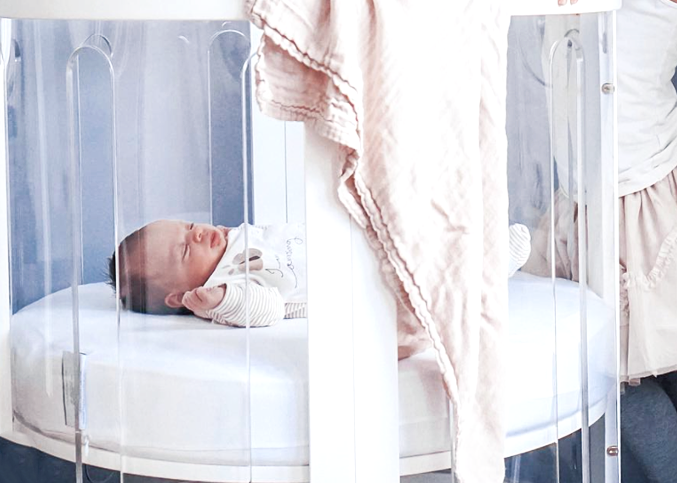 Amani Bebe Round Fitted Sheet - Lifestyle