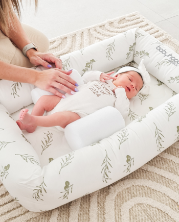 Breathe Eze Cosy Crib Original & Sleep Positioner