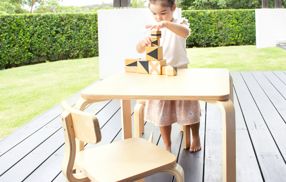 Scandi Playing Table & Chairs