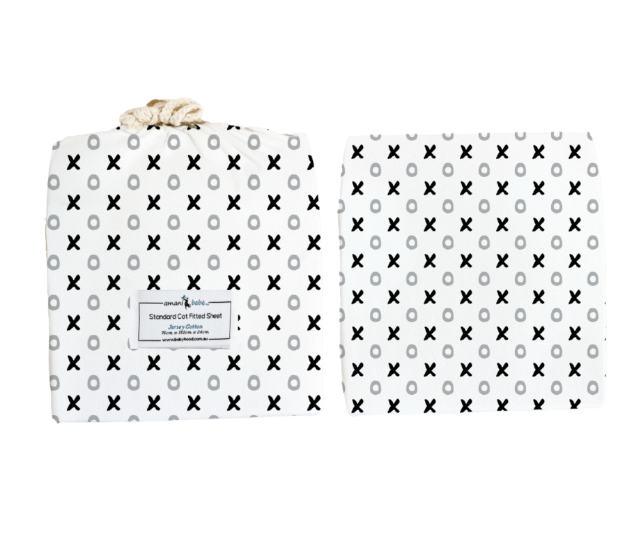 Amani Bebe Organic Standard Fitted Sheet - Tic Tac Toe