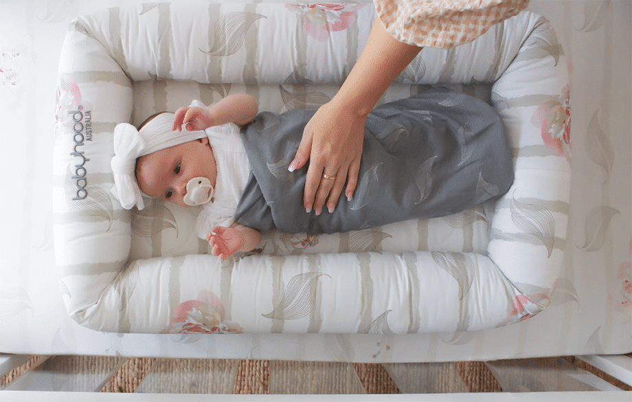 Amani Bebe Organic Cotton Baby Wrap - White Leaf