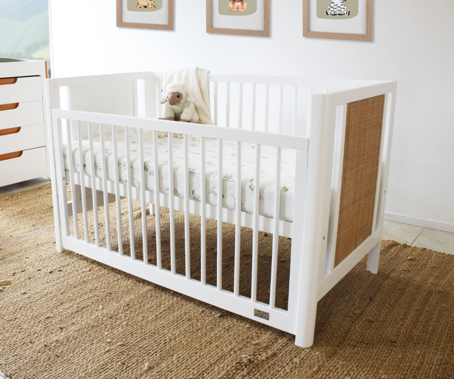 Aliya Cot - White/Natural