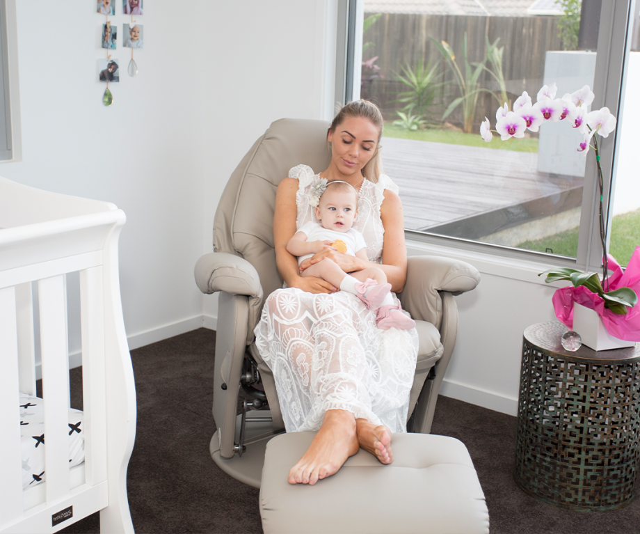 Vogue Feeding Glider Chair & Ottoman Ice Grey