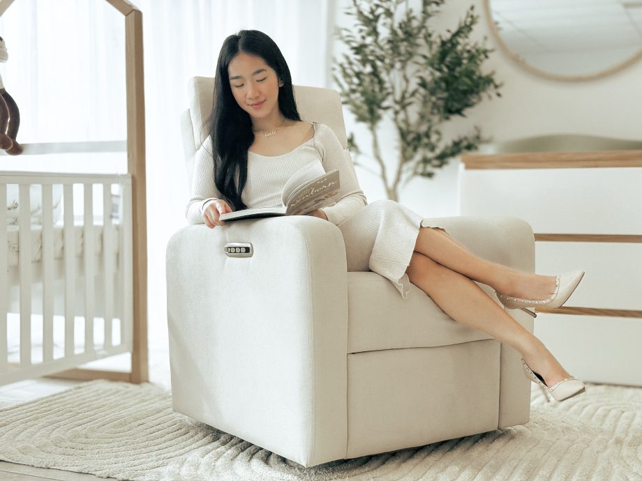 Roma Electric Feeding Glider Chair - Latte